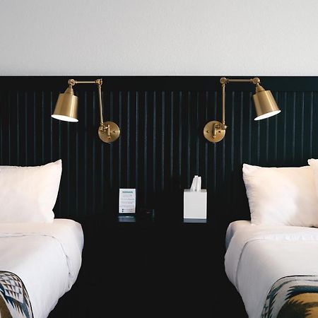 Jackalope Motor Lodge Пайндейл Экстерьер фото